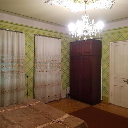 Tkhibuli Guest House Tqibuli ภายนอก รูปภาพ