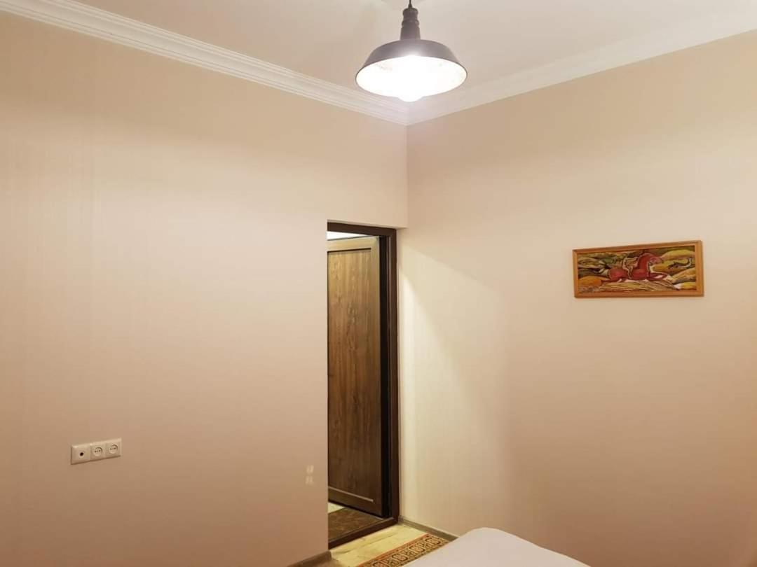 Tkhibuli Guest House Tqibuli ภายนอก รูปภาพ