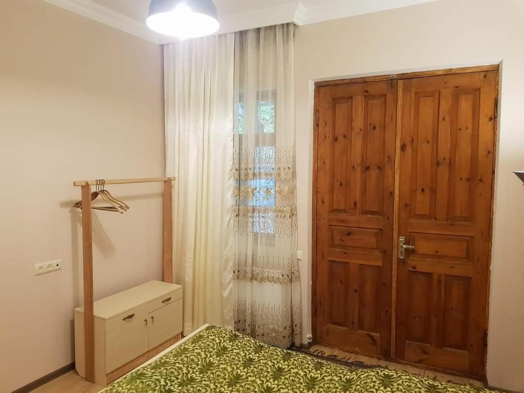 Tkhibuli Guest House Tqibuli ภายนอก รูปภาพ