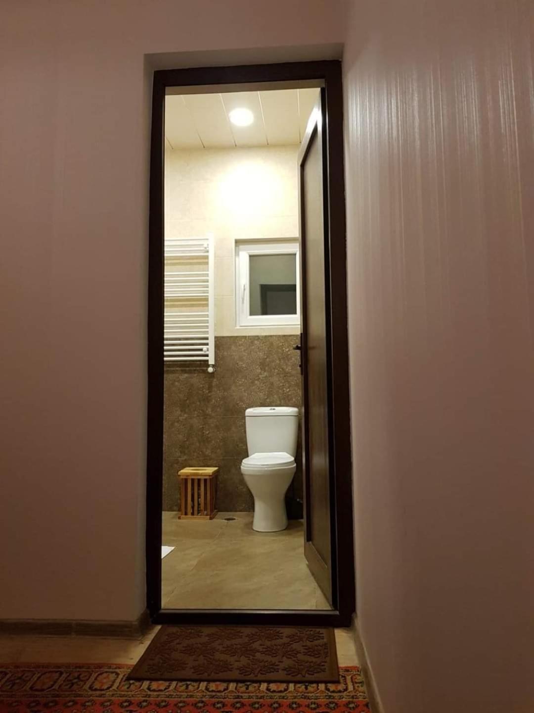 Tkhibuli Guest House Tqibuli ภายนอก รูปภาพ
